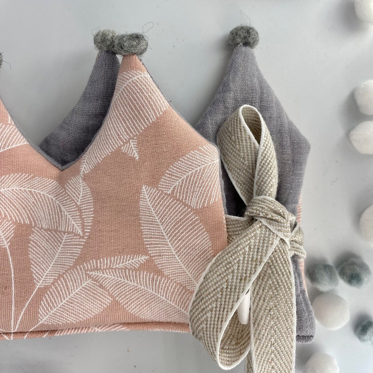 Stoffkrone | Geburtstagskrone Rosa Blatt mit Musselin *yep.lets.celebrate*